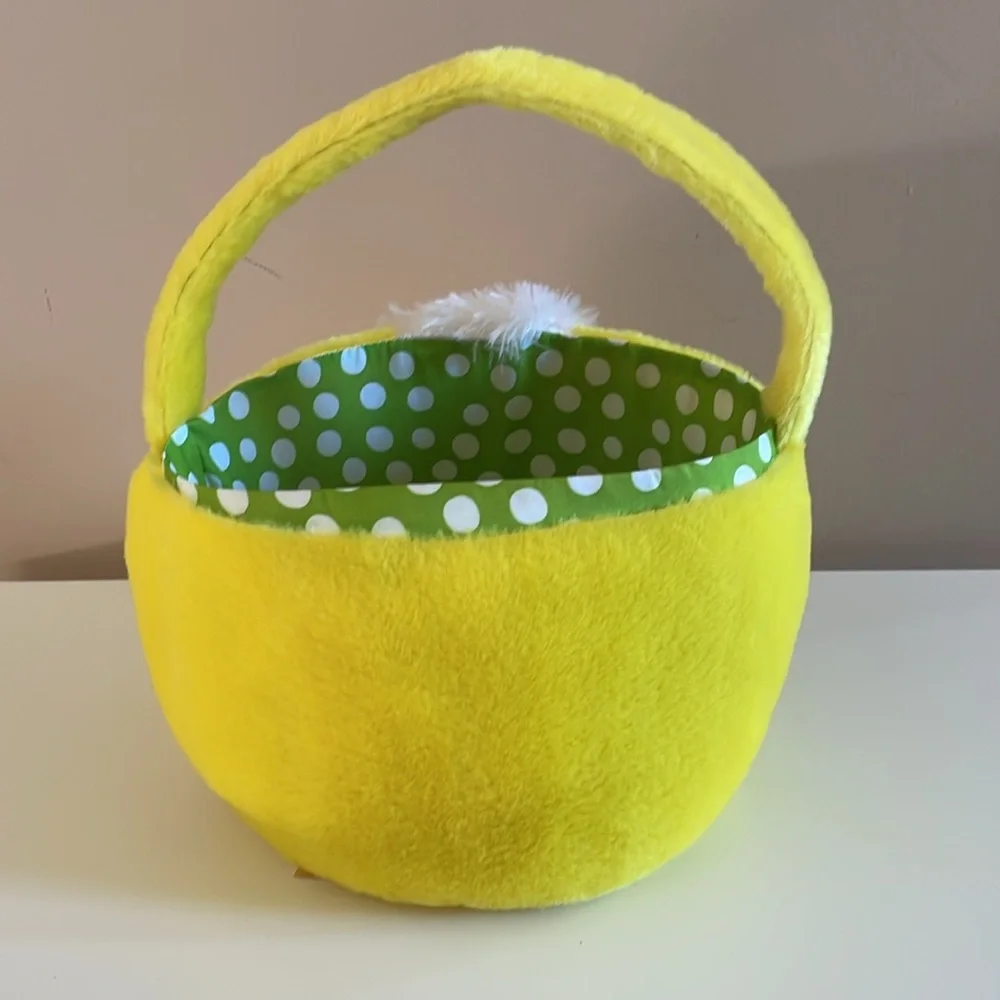 Dan Dee Chick Plush Basket